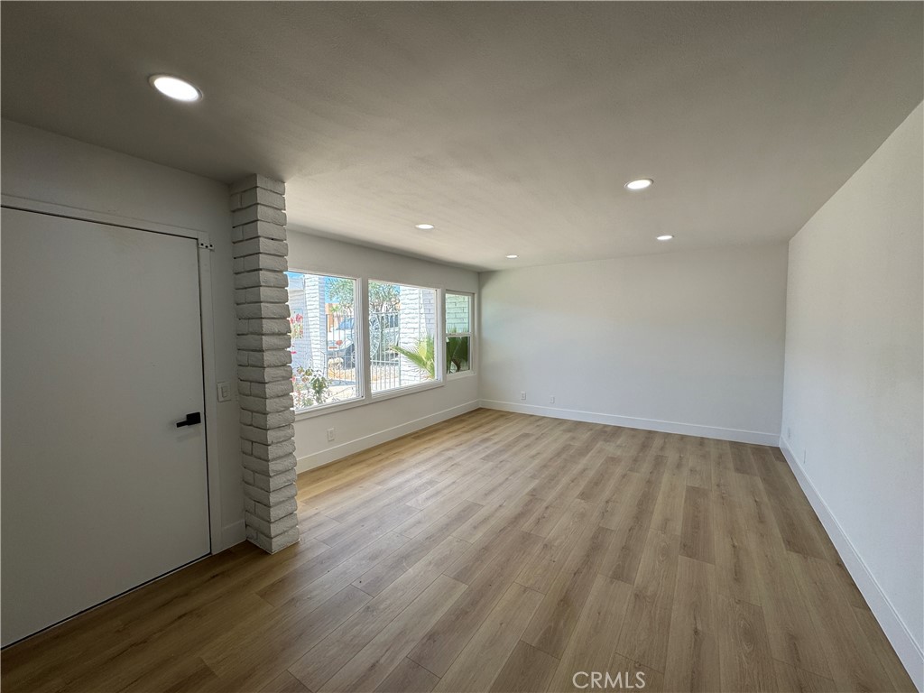 4093 E Calle De Carlos 1