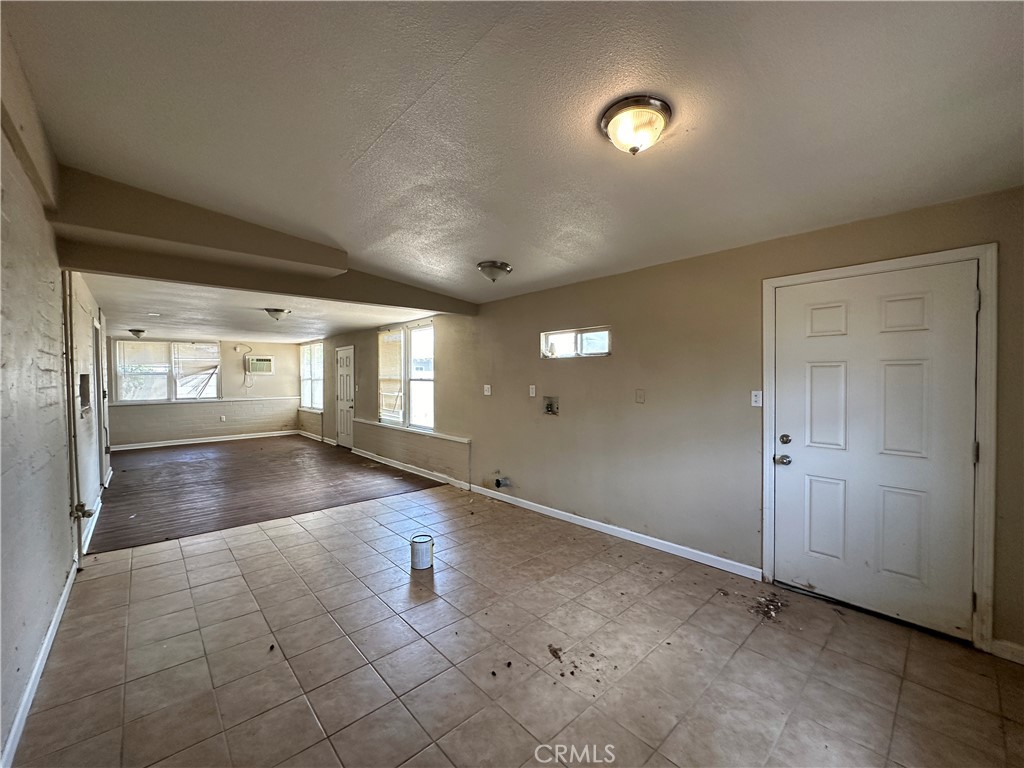 15279 Orchid Street