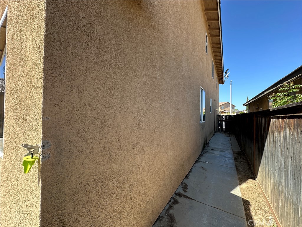 2237 Glimmer Way