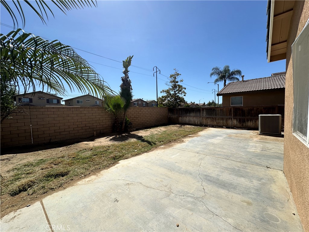 2237 Glimmer Way