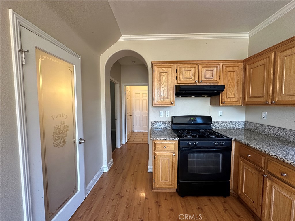 2237 Glimmer Way