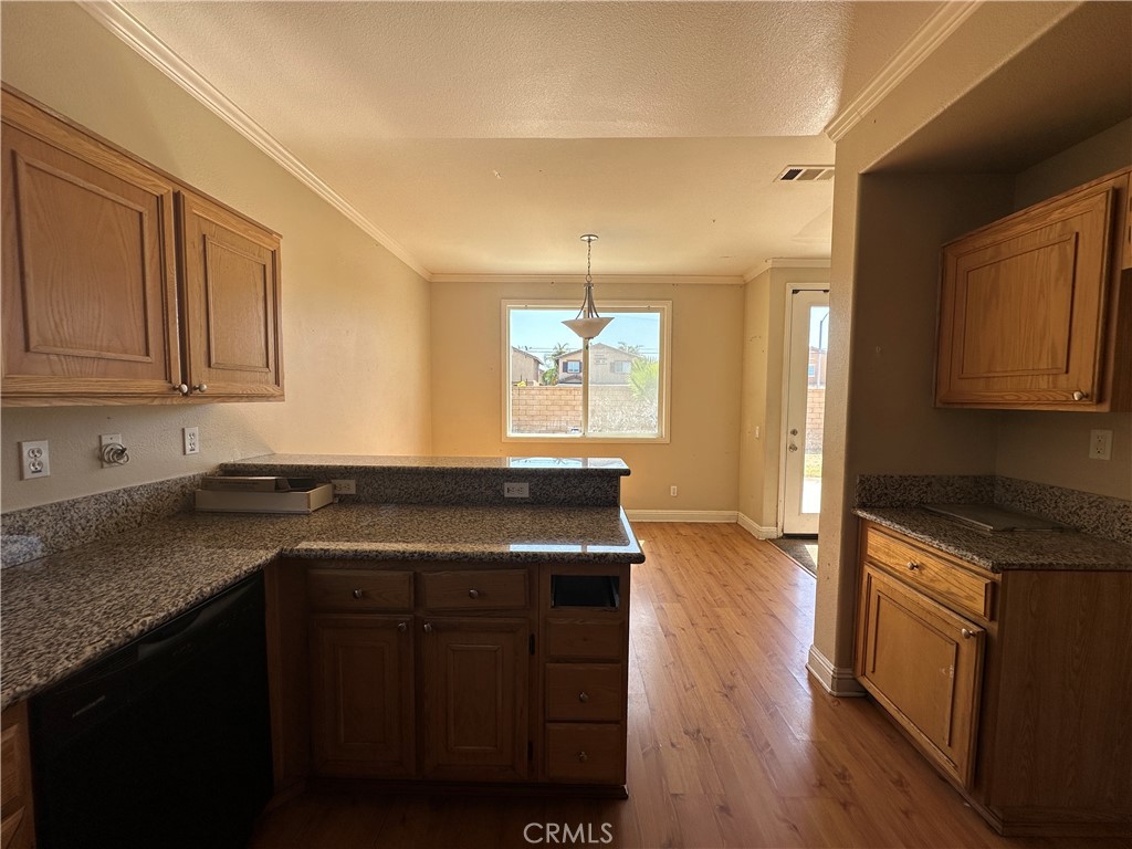 2237 Glimmer Way
