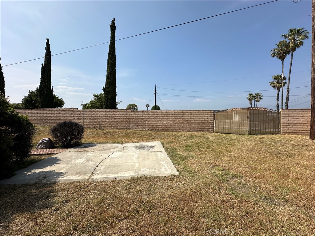 1888 N Joyce Avenue