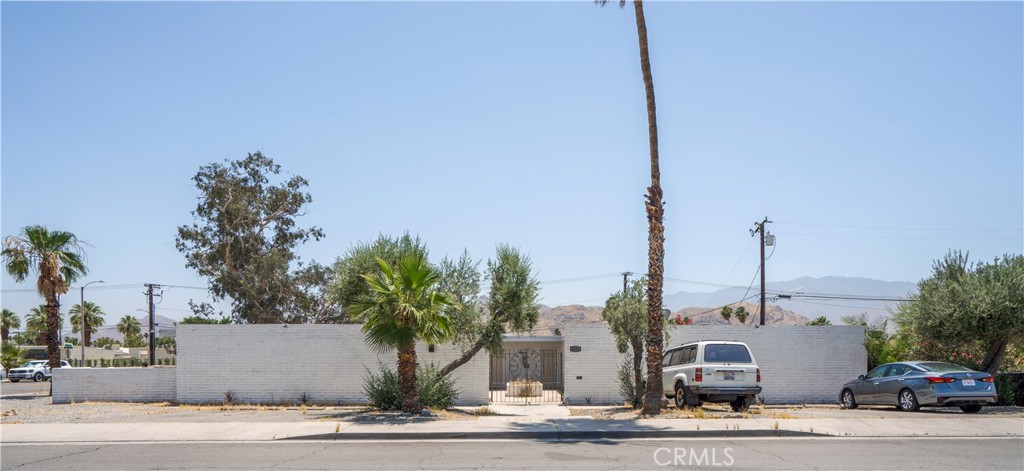 4093 E Calle De Carlos