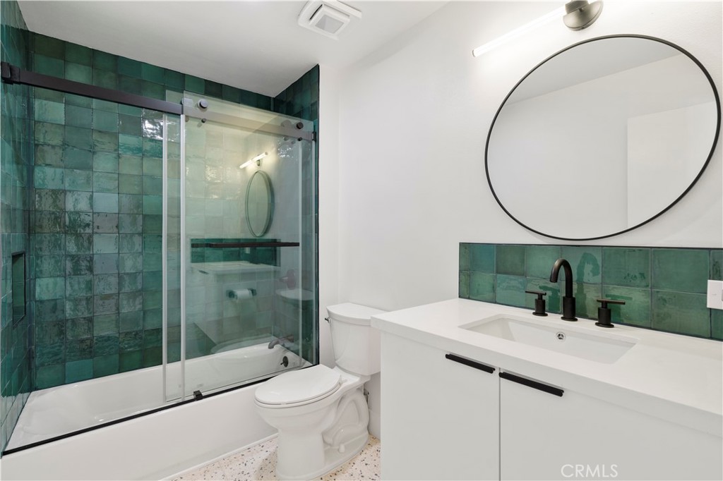 4093 E Calle De Carlos