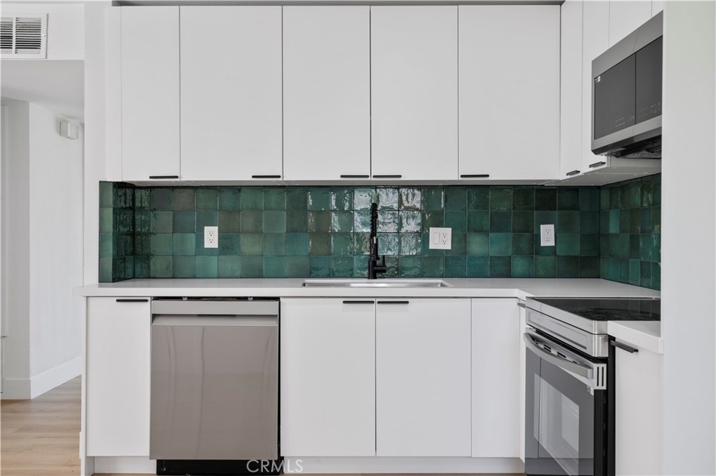 4093 E Calle De Carlos