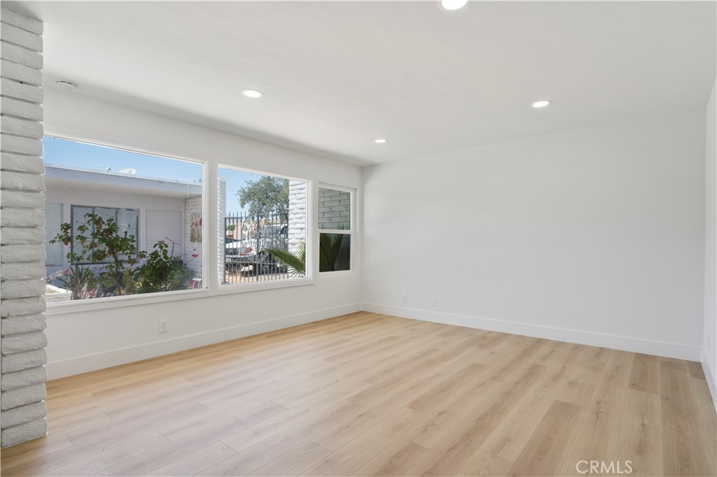 4093 E Calle De Carlos