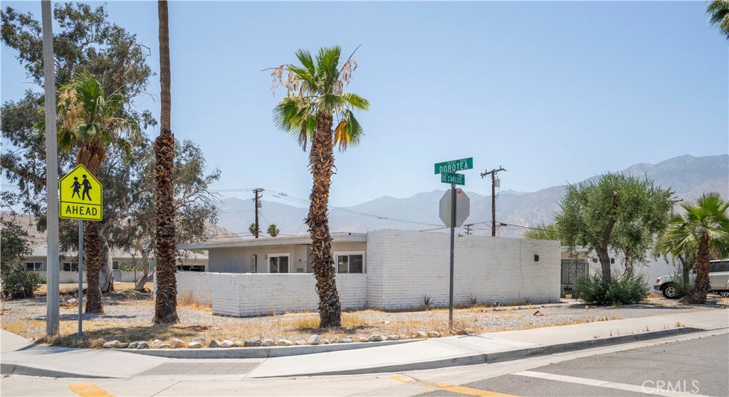 4093 E Calle De Carlos