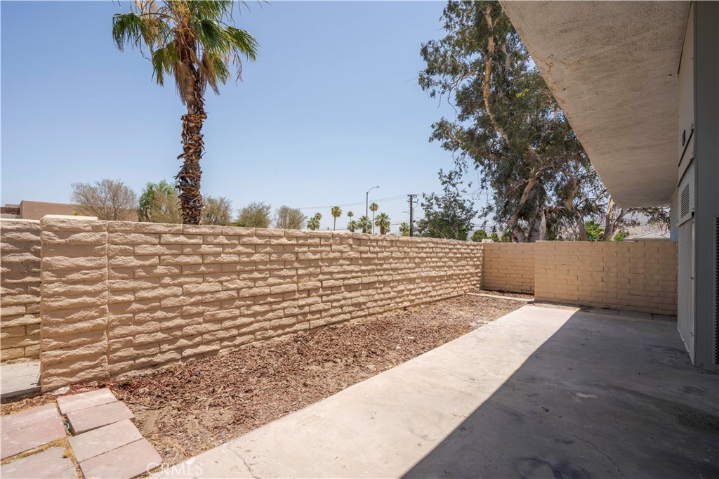 4093 E Calle De Carlos