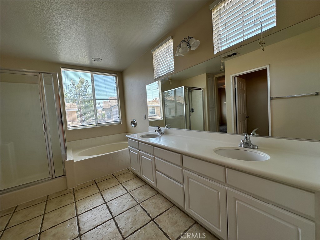 25407 Great Lake Court