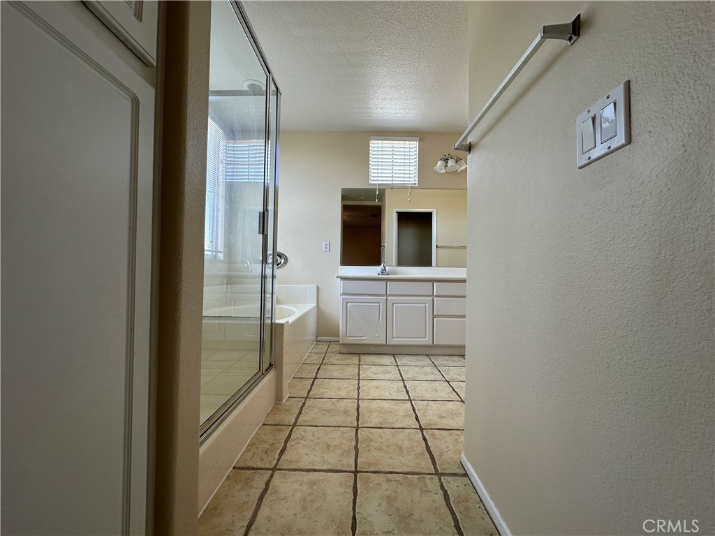 25407 Great Lake Court