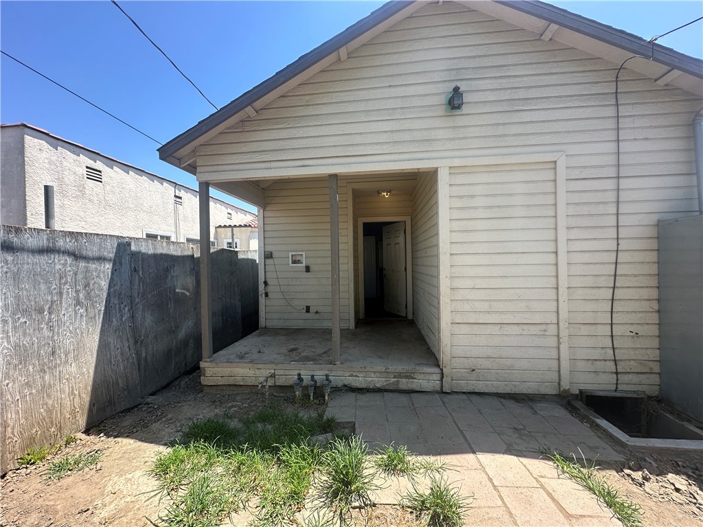 271 E Louise Street