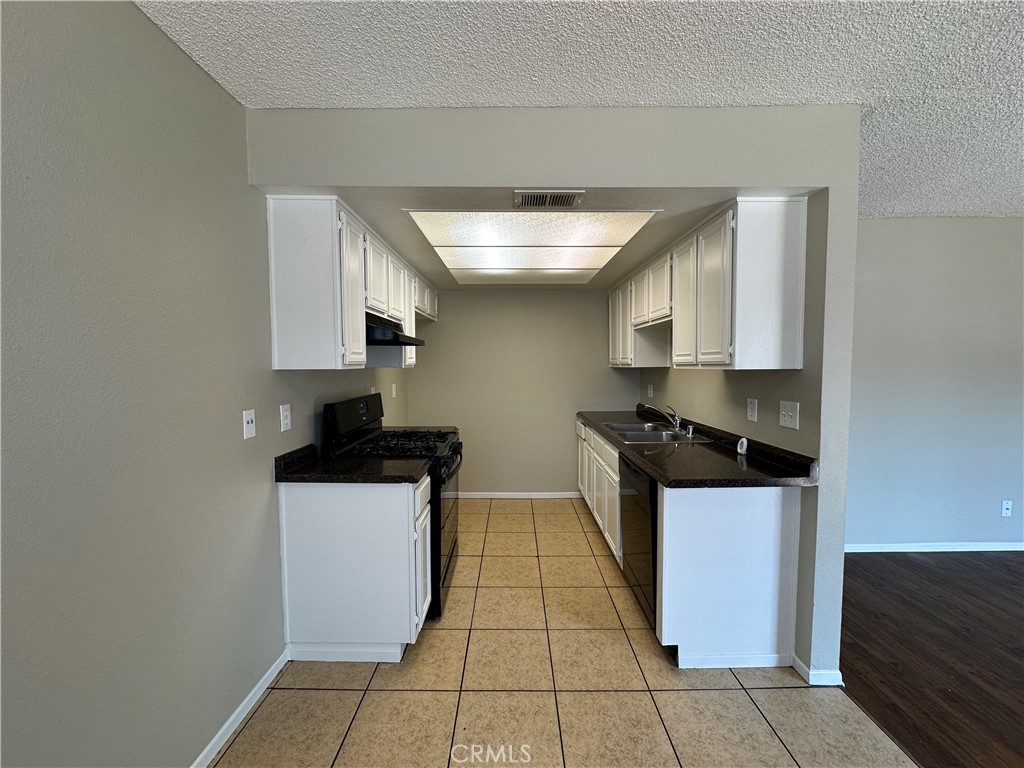 1251 S Meadow Lane 118