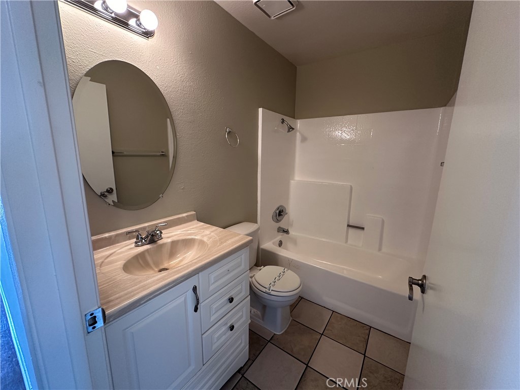 1251 S Meadow Lane 118