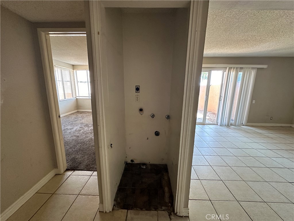 1480 W Edgehill Road 13