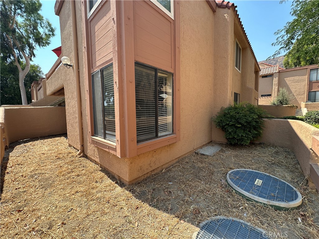 1480 W Edgehill Road 13