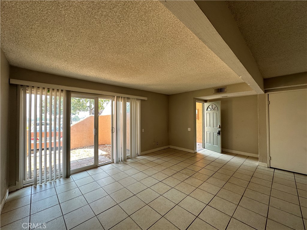 1480 W Edgehill Road 13