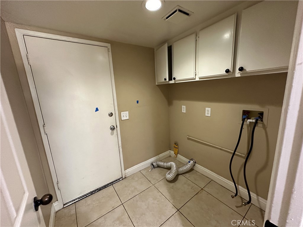 24682 Thornberry Circle