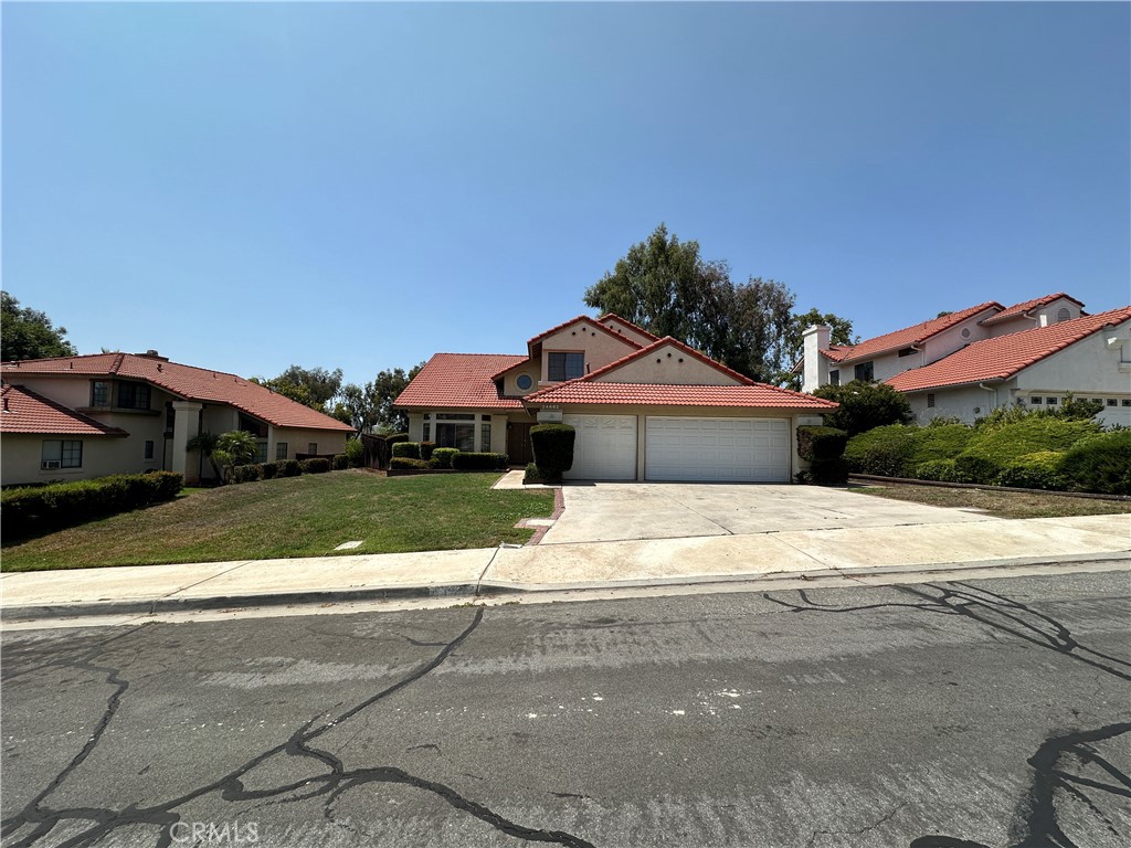 24682 Thornberry Circle