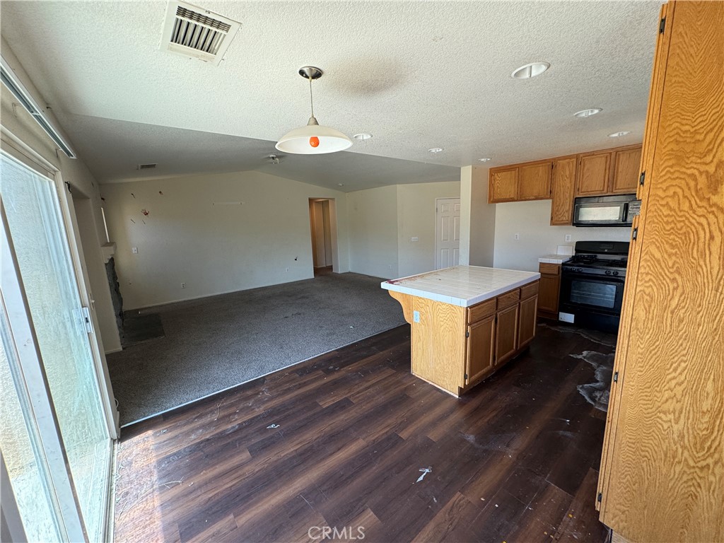 1710 E Miki Way