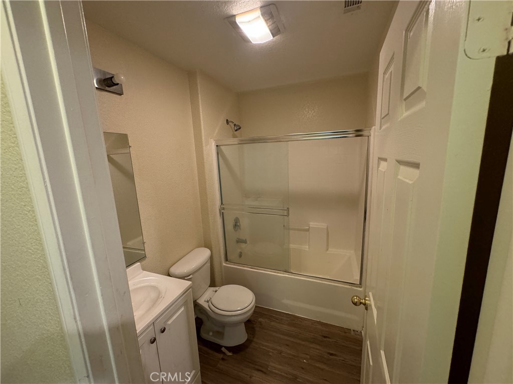 1710 E Miki Way