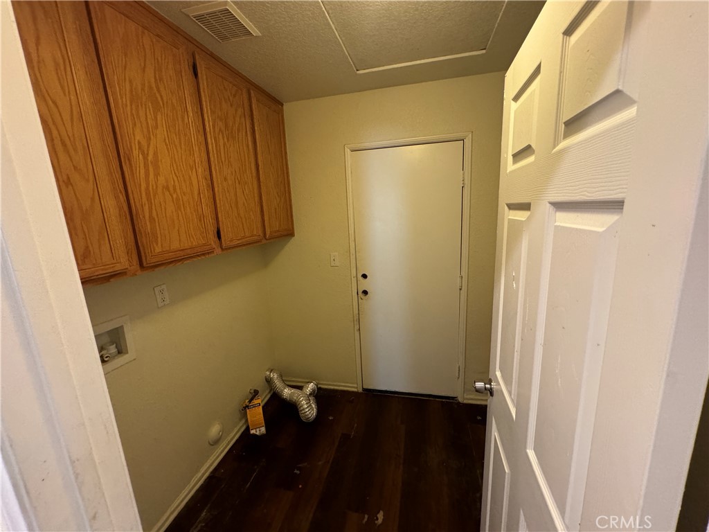 1710 E Miki Way
