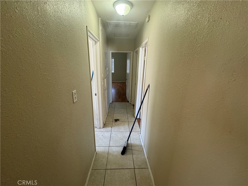 15750 Leadwell Street