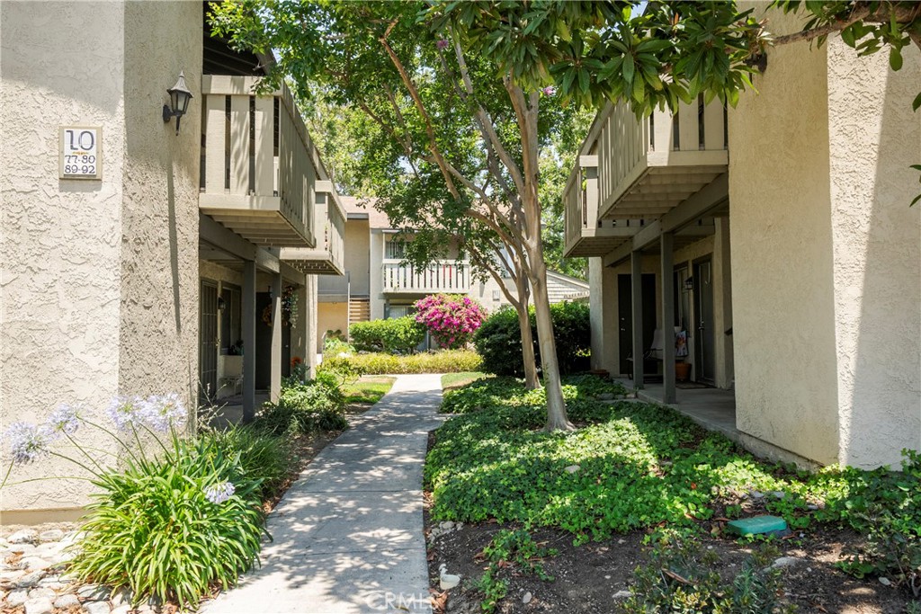 960 E Bonita Avenue 93