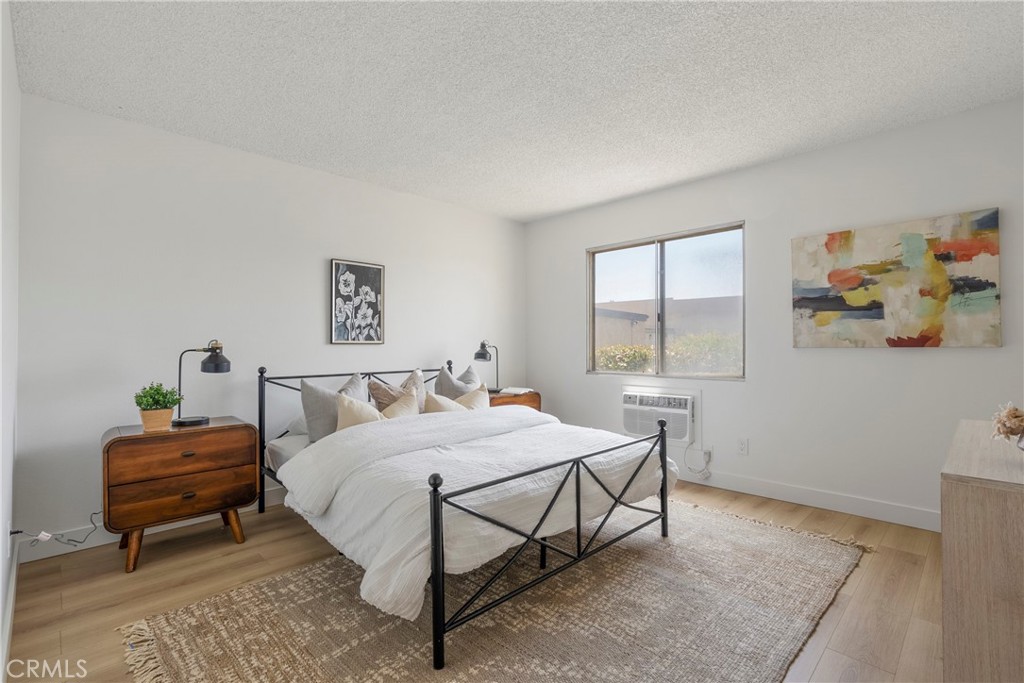 960 E Bonita Avenue 93