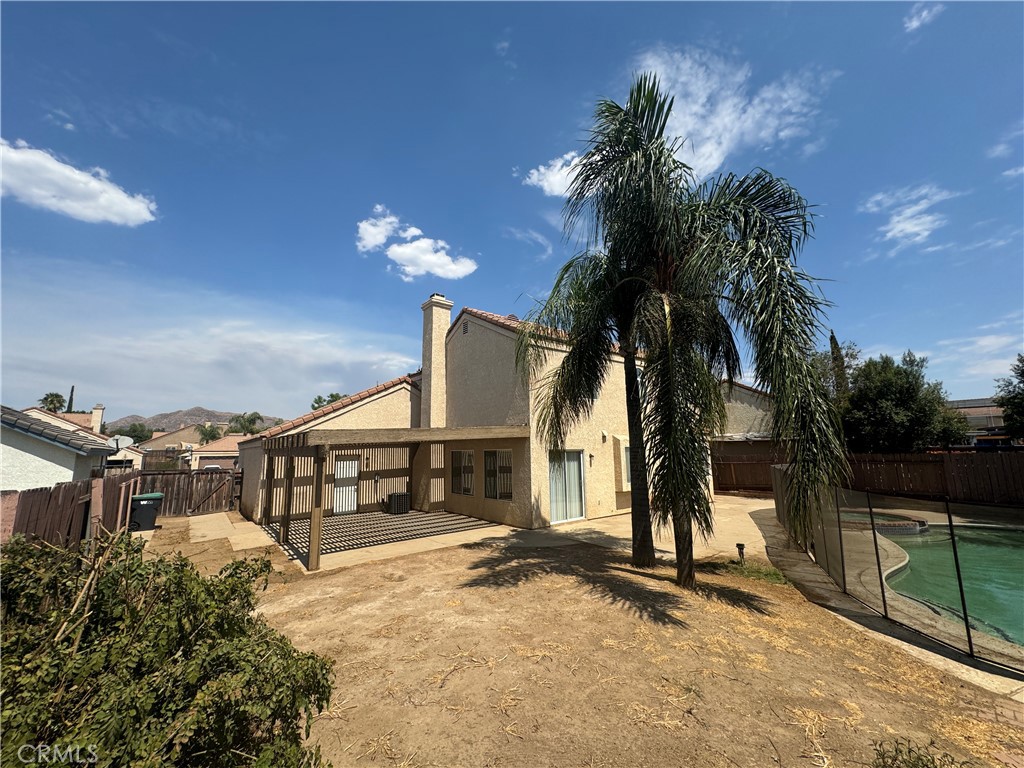 25567 Fernbush Street
