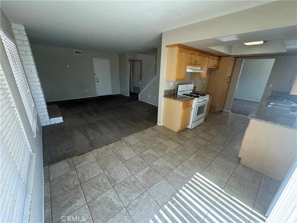 25567 Fernbush Street