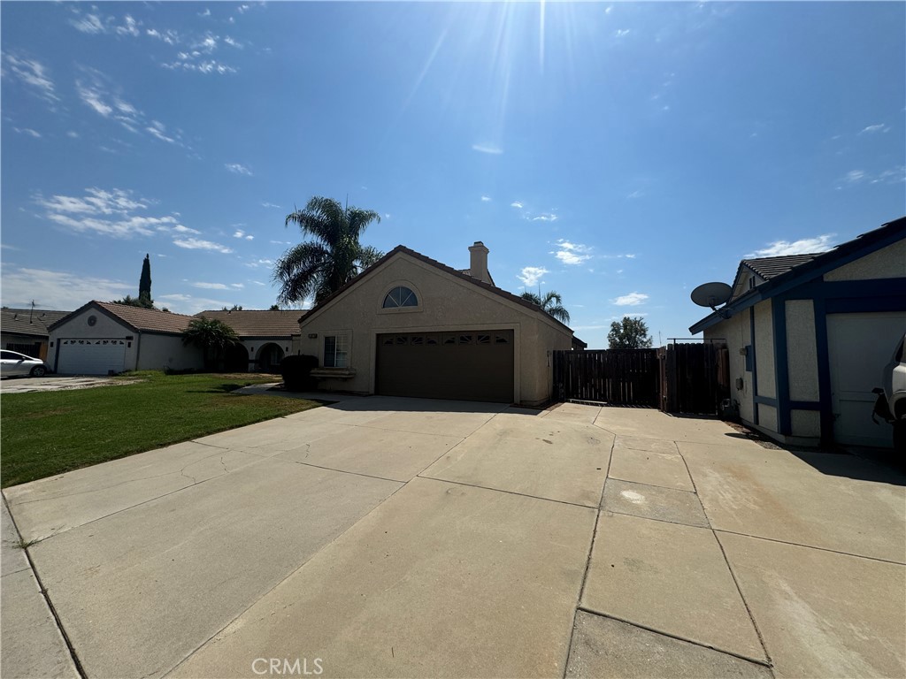 25567 Fernbush Street