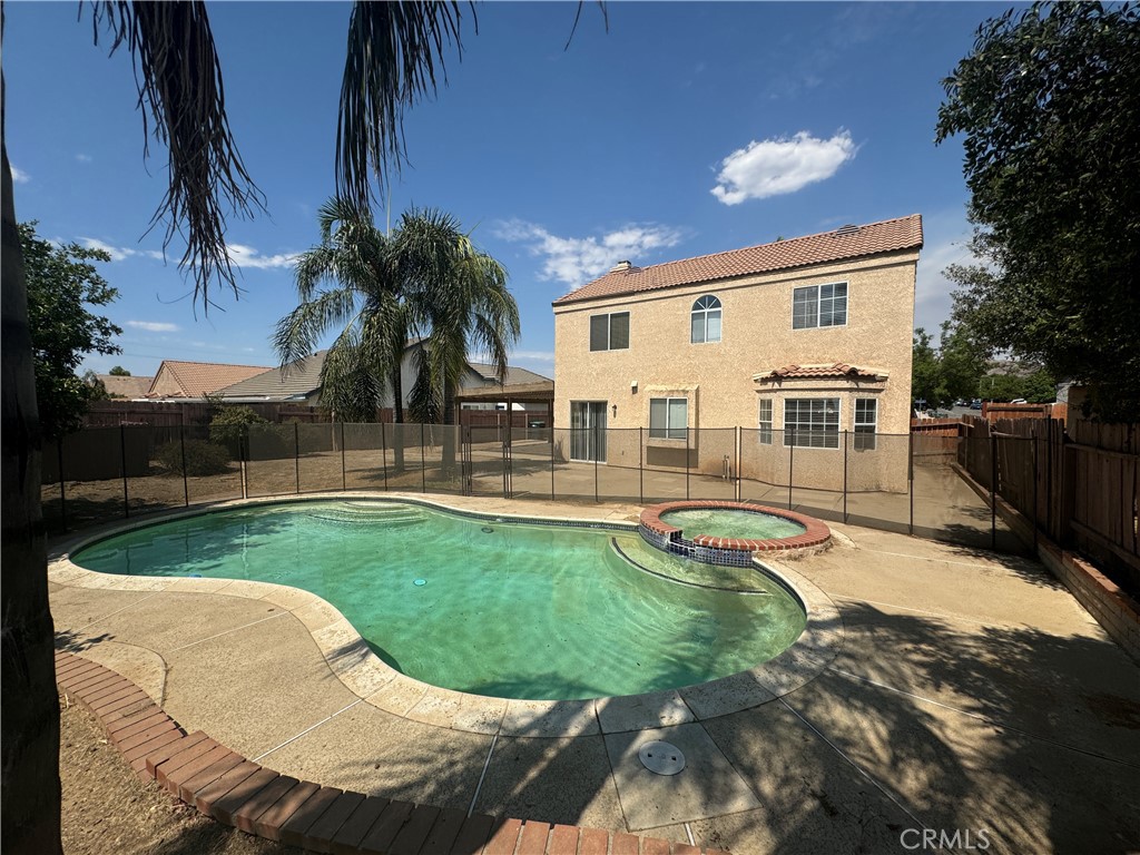 25567 Fernbush Street