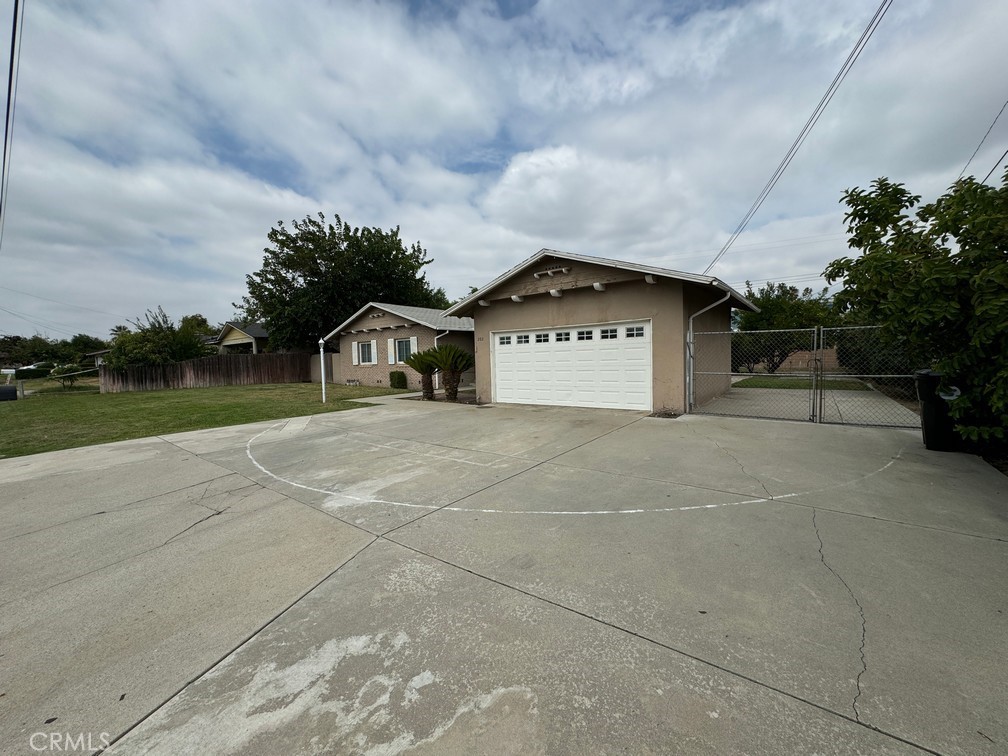 202 E Shamrock Street