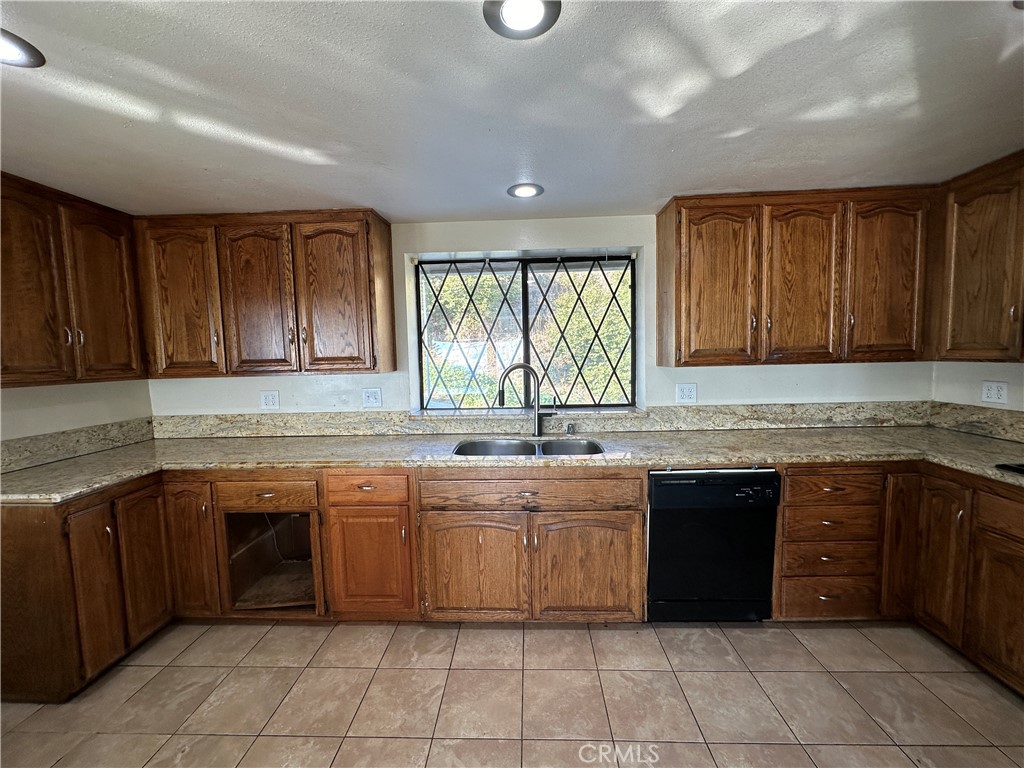 2455 Willow Drive