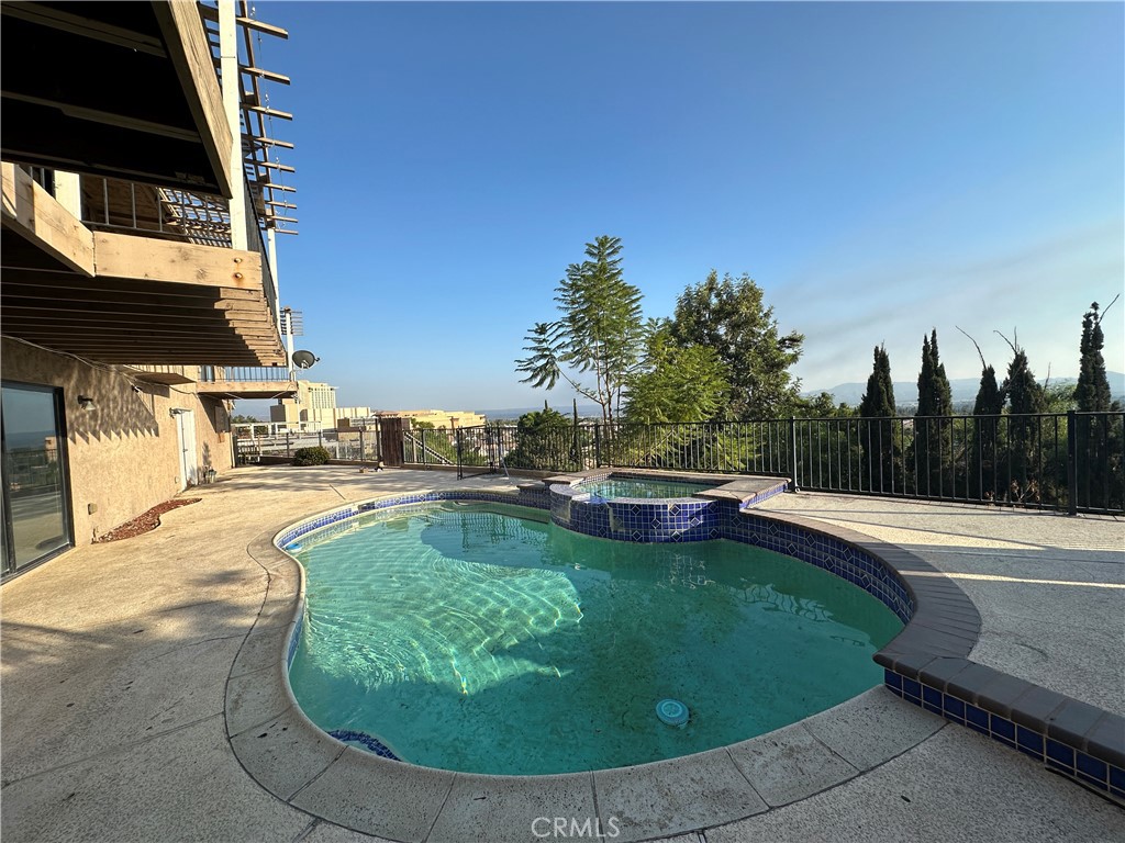 2455 Willow Drive