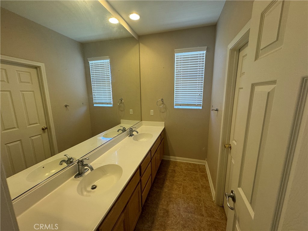 5717 Vahan Court