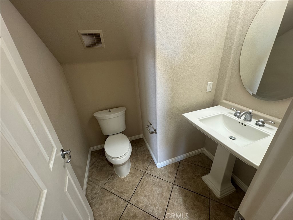 5717 Vahan Court