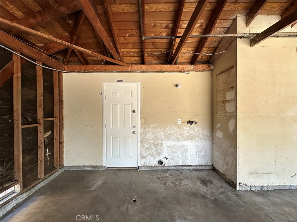 2109 N Orange Avenue