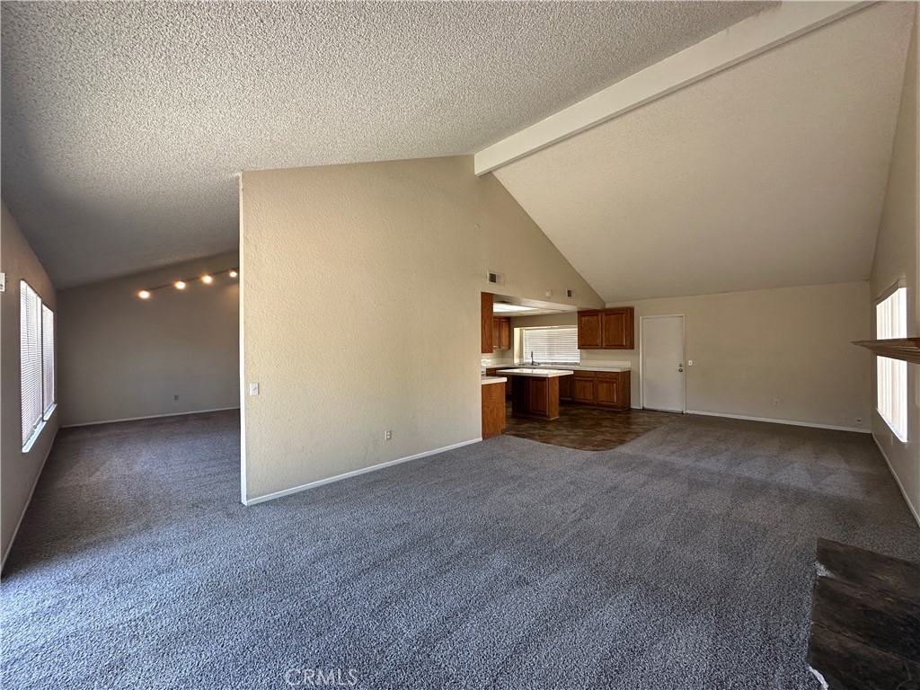2109 N Orange Avenue