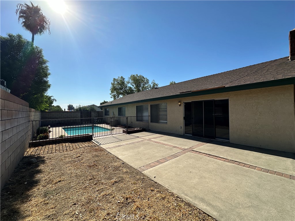 2109 N Orange Avenue