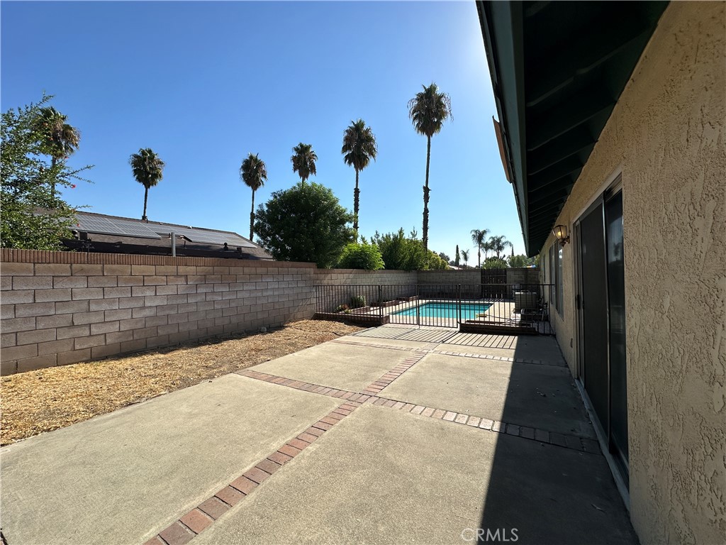 2109 N Orange Avenue