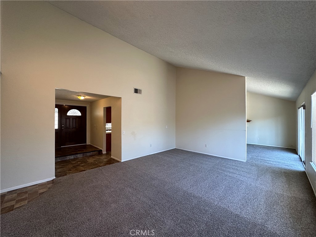 2109 N Orange Avenue