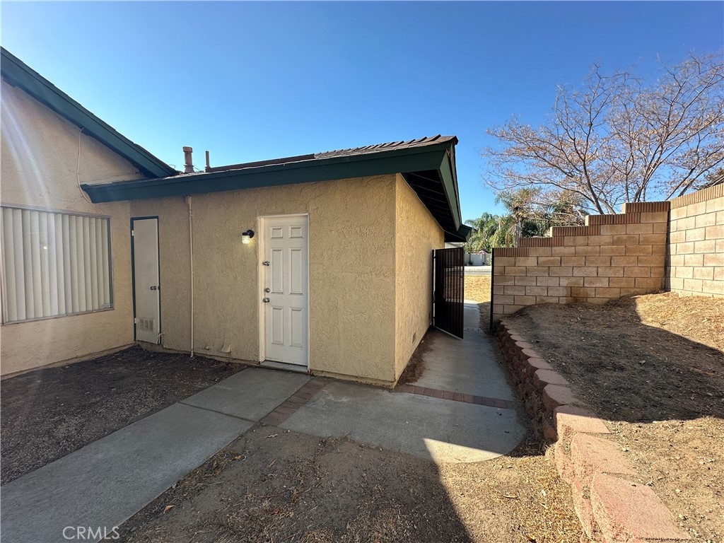 2109 N Orange Avenue