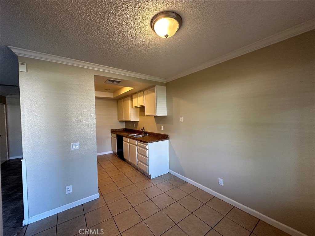 1380 W 48th Street 45