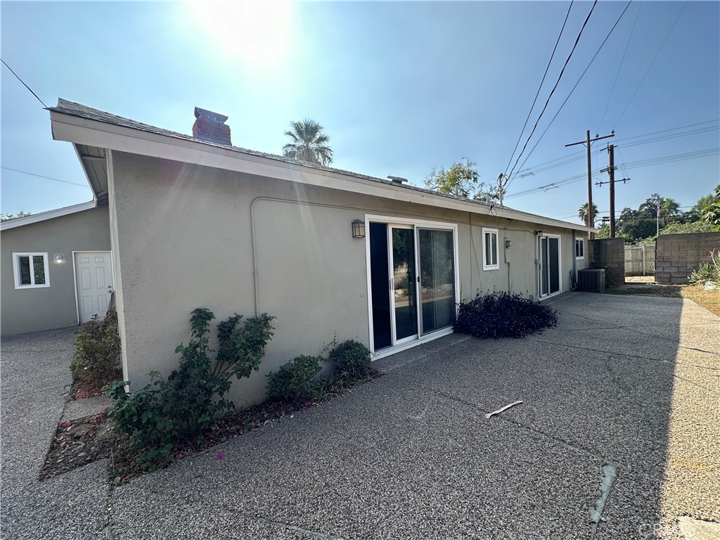 5711 Arden Avenue