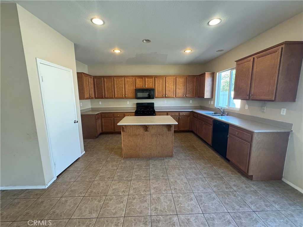 3085 Clapper Street