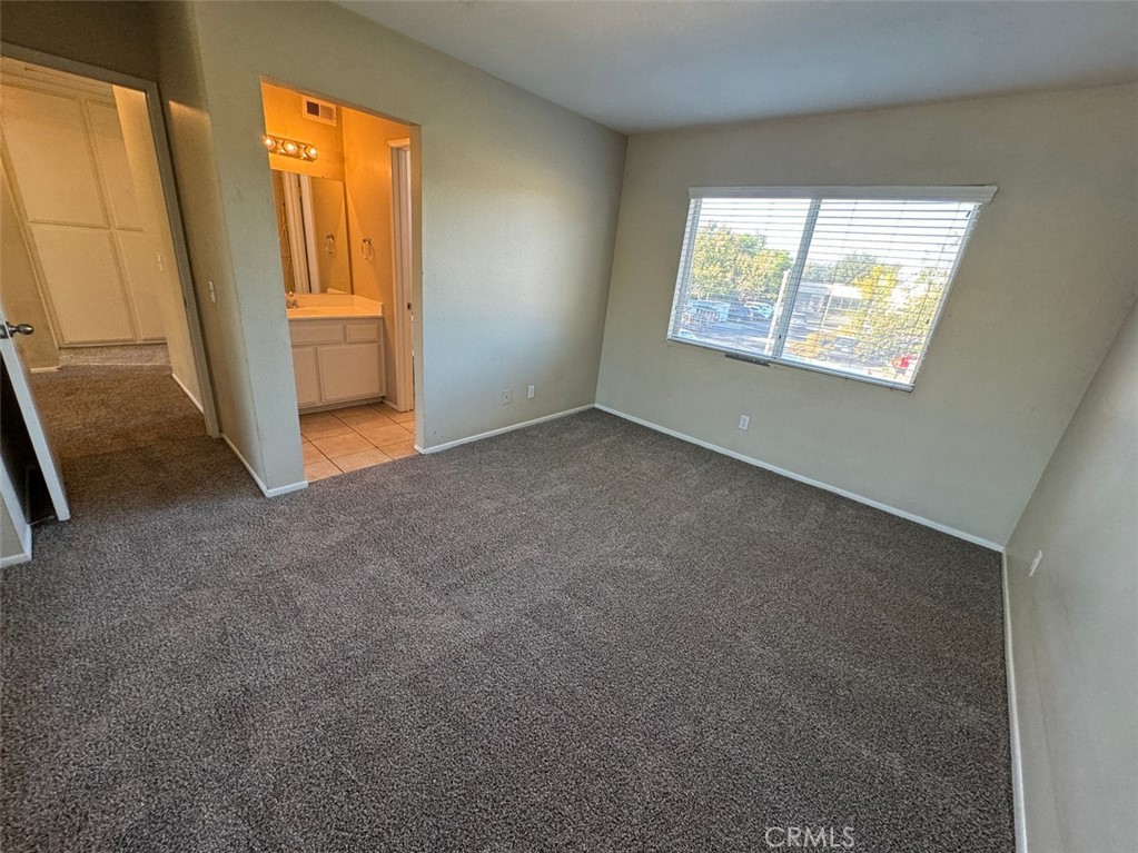 6215 Heatherwood Drive
