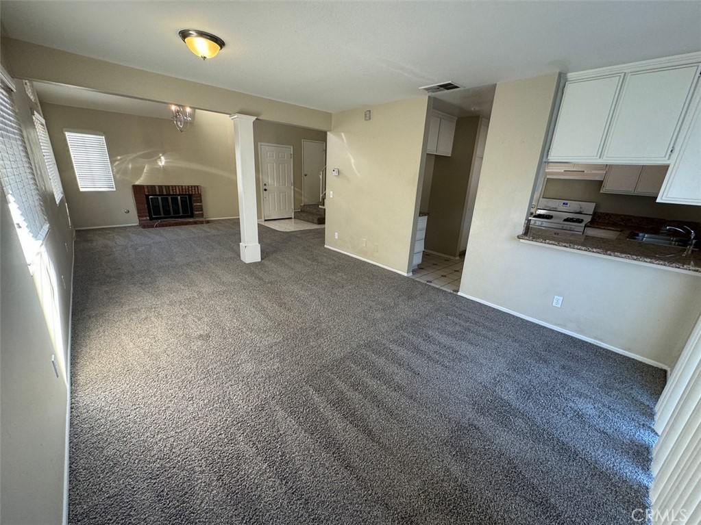 6215 Heatherwood Drive
