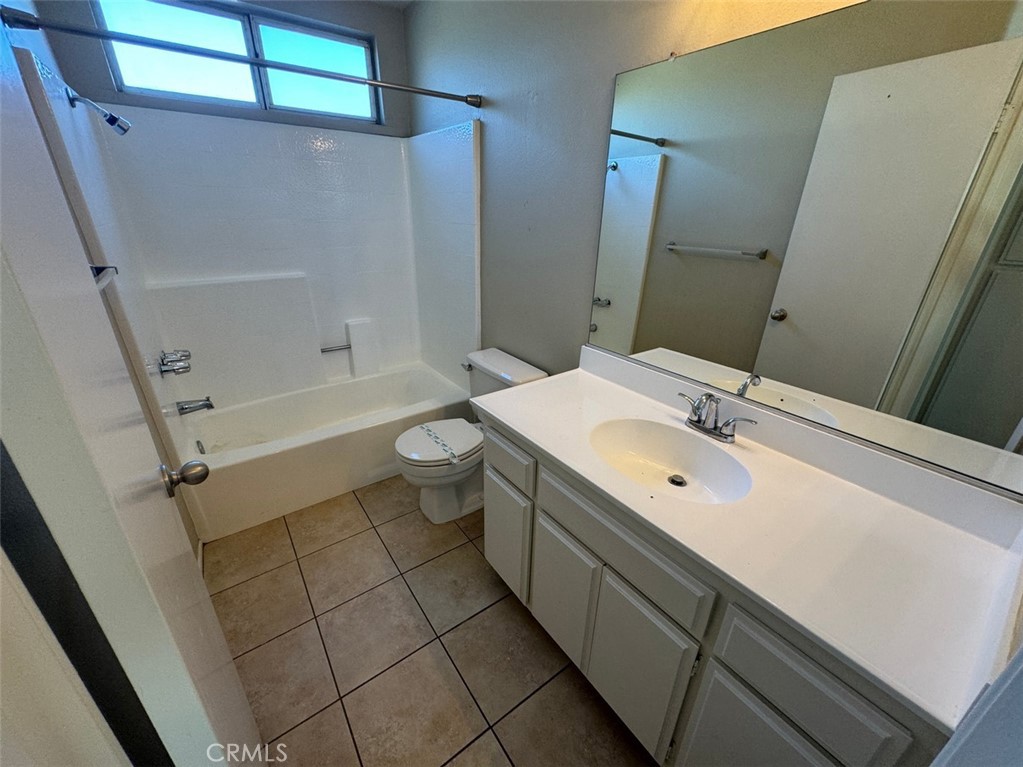 6215 Heatherwood Drive